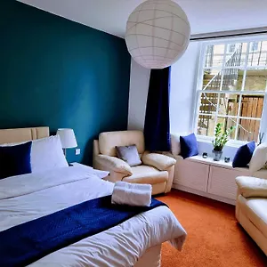 Newtown Appertment Apartment